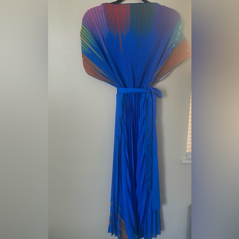 SHEIN - BLUE PLEATED DRESS - Picture 2 of 9